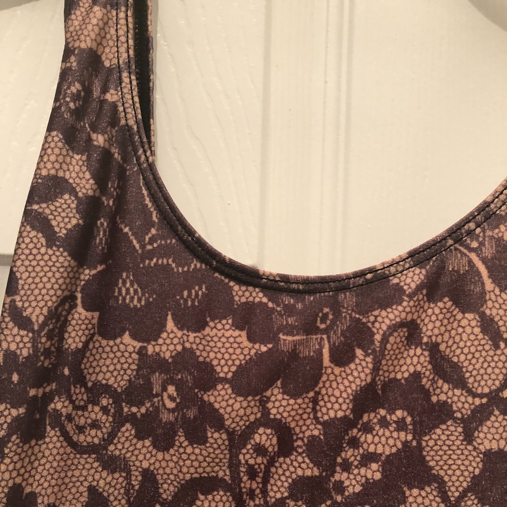 Nude lace mini dress - Picture 2 of 3